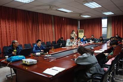说明: E:\桂恒俊辅导员工作\学术活动\学术年会\2018年研究生学术年会\郝大海教授讲座\9001cc金沙以诚为本新闻部:中国人大郝大海教授做客文法讲坛谈如何提高研究生学术和科研水平\9001cc金沙以诚为本新闻部:中国人大郝大海教授做客文法讲坛谈如何提高研究生学术和科研水平\郝教授讲座现场.JPG