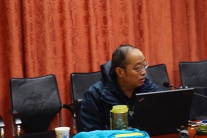 说明: E:\桂恒俊辅导员工作\学术活动\学术年会\2018年研究生学术年会\郝大海教授讲座\9001cc金沙以诚为本新闻部:中国人大郝大海教授做客文法讲坛谈如何提高研究生学术和科研水平\9001cc金沙以诚为本新闻部:中国人大郝大海教授做客文法讲坛谈如何提高研究生学术和科研水平\郝教授个人.JPG